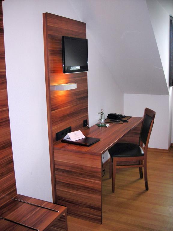Hotel Landgasthof Euringer オーバーシュティム 部屋 写真